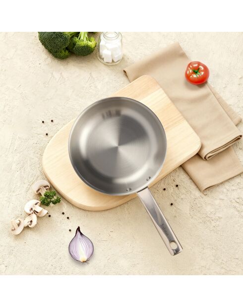 Sartén de acero inoxidable Épure silver - 28 cm/2,6 L