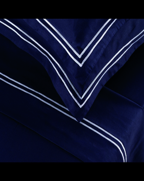 Parure drap plat + drap-housse + taies rectangles satin de coton Biarritz blanc/bleu foncé