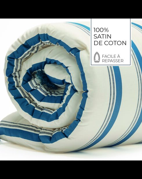 Trapunta con nappine in cotone satinato Mateo bianco/blu - 140x200 cm