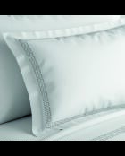 Parure housse de couette + taies carrées carrées  satin de coton Reine de nuit gris/blanc