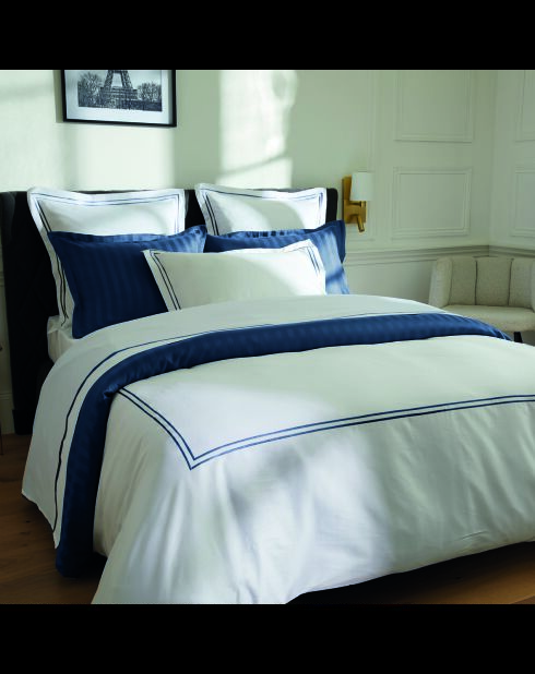 Drap plat satin de coton Biarritz bleu foncé/blanc - 240x300 cm