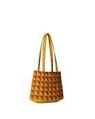 Kiyomi Schultertasche in Safran-Brick-Optik