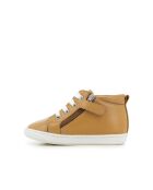 Bouba lichte camelkleurige schoenen met ritssluiting