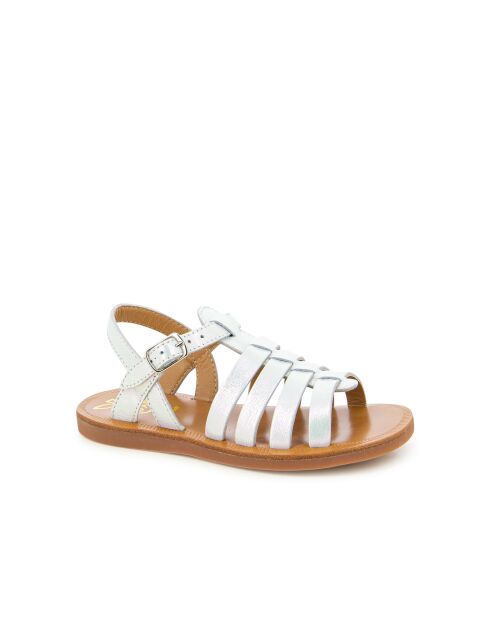 Sandalen met plagettes met parelriem