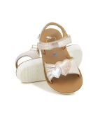Lichtbronzen sandalen van Goa Heart