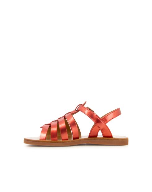 Rode sandalen met klaprozen en plagettes