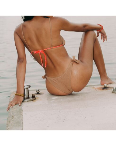 Top bikini arancione con treccia cammello Moana