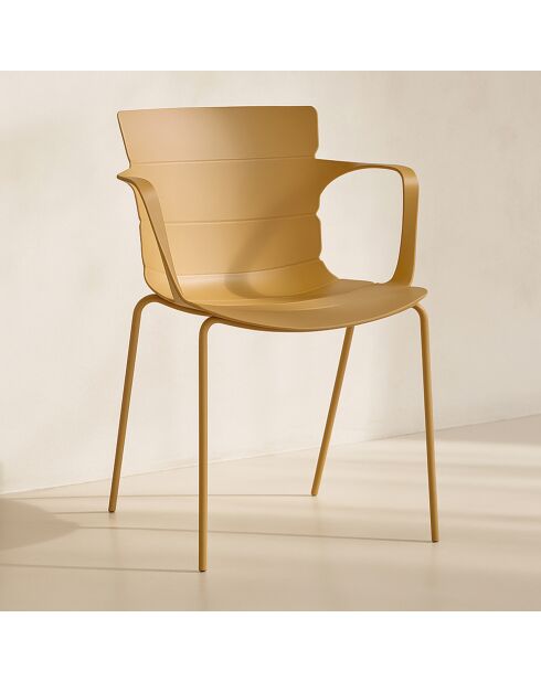 Juego de 4 sillones de mesa para exteriores de polipropileno y metal ocre montauk amarillo, 54,5 x 56,5 x 80 cm