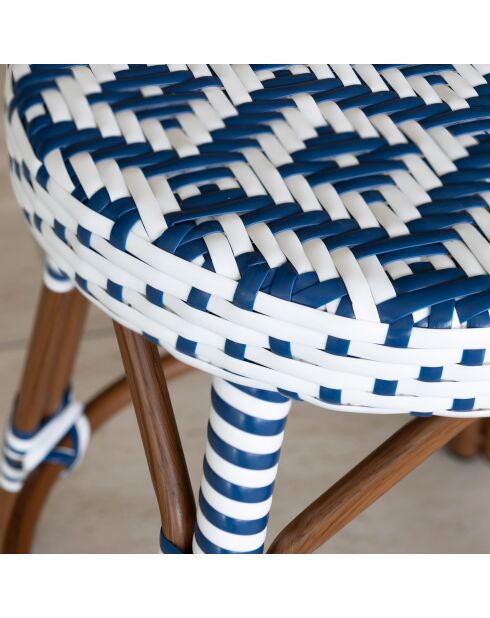 Niedrige Hocker aus Textilenblau mit Aluminium-Effekt in Rattan-Optik, Scalablau/Natur — 38 x 49 cm