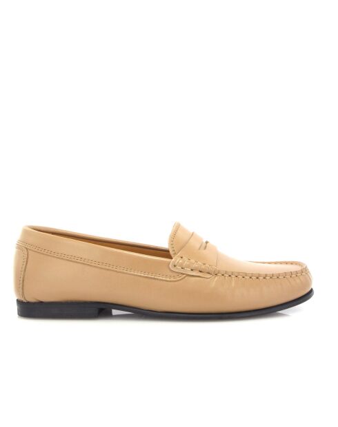 Beige instappers van glad Yoki leer