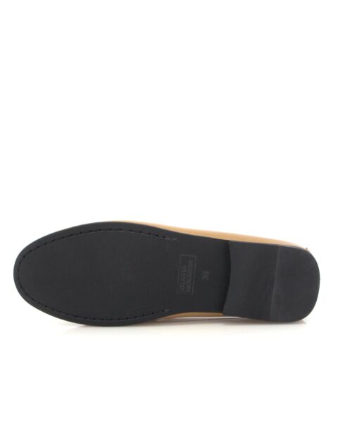 Beige instappers van glad Yoki leer