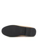 Beige instappers van glad Yoki leer