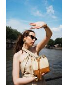 Livy Rafia Schultertasche aus kamelfarbenem Leder - 21,5x27x15cm