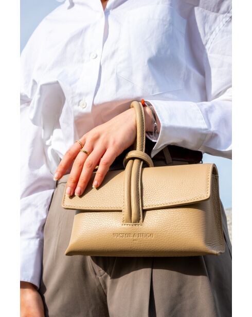 Emy Lederhandtasche helltaupe - 22x11x5 cm