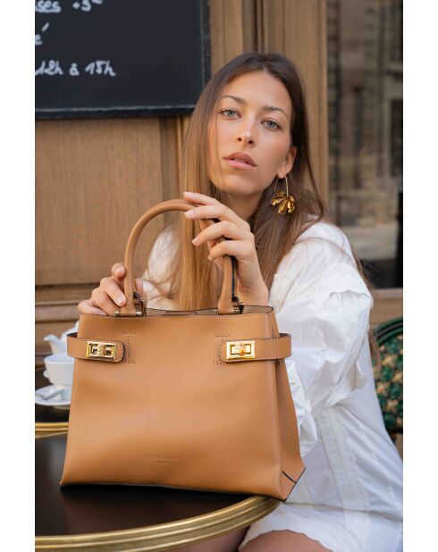 Nelia Handtasche aus Kamelleder - 27x22x12cm