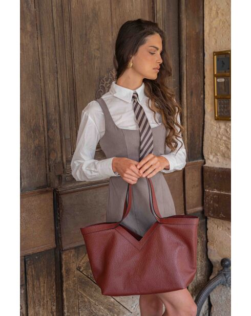 Bordeauxrote Schultertasche Lili aus Leder - 50x29x14,5 cm