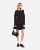 Schwarzes plissiertes kurzes Kleid