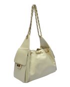 Bandolera SBV 80 de piel beige - 20x26x11 cm