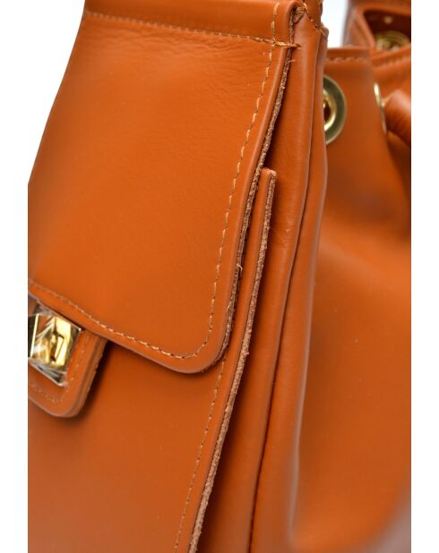 SBV 80 Schultertasche aus cognacfarbenem Leder - 20x26x11 cm