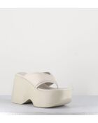 Mules - tongs compensées en cuir Osso crème