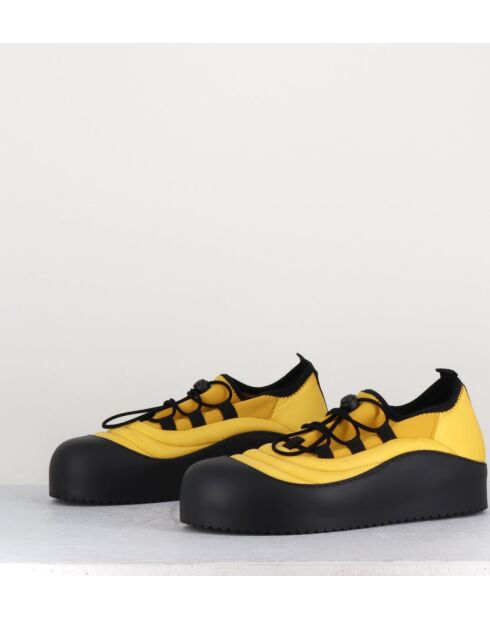 Chaussures en nylon et textile tech 1B4908D jaunes