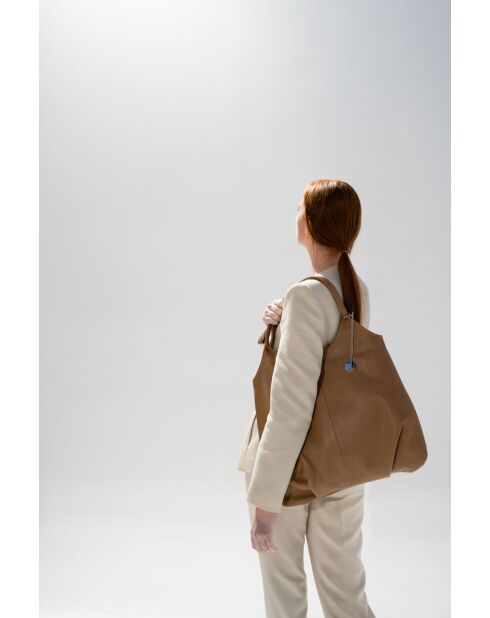 Bandolera Bagi de piel camel - 38x37 cm