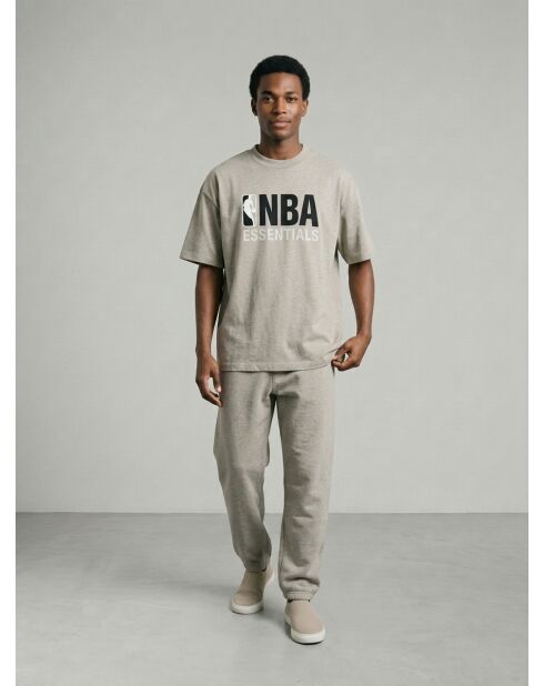 NBA Essentials Graues T-Shirt