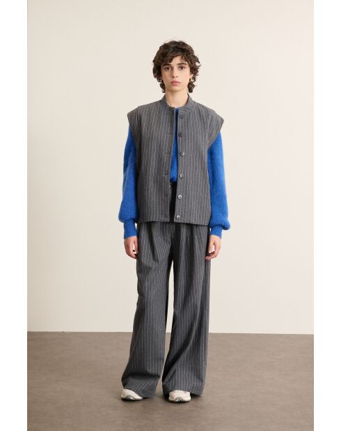 Graue brasilianische Wolljacke
