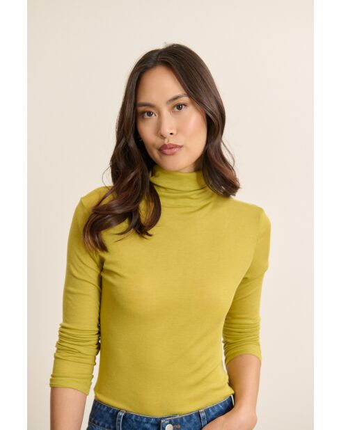 Camiseta Berne olivo de manga larga con cuello alto