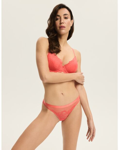 String Lynn corail