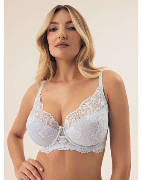 Hellblaue Soft-BHs mit Blaubeere