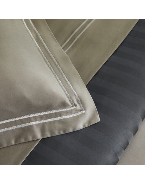 Schönes Bettlaken aus Baumwollsatin in Weiß/Taupe, 260 x 290 cm