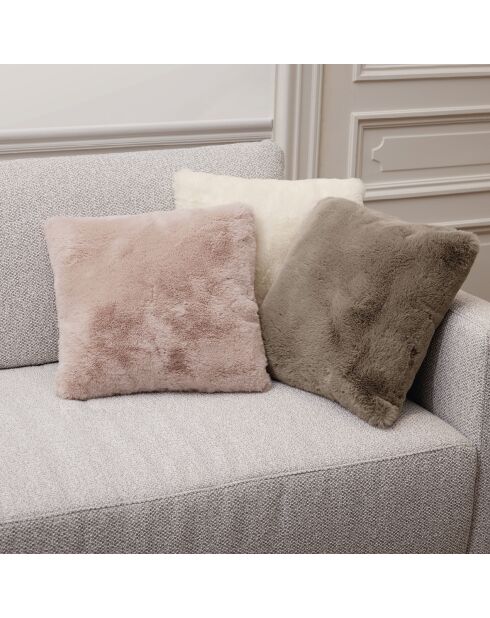 Housse de coussin imitation fourrure rose clair - 40x40 cm