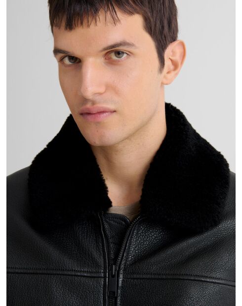 Schwarze Lederjacke mit Sherpa-Kragen