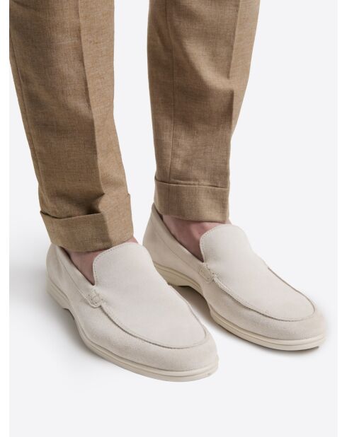 Mocassins en cuir suédé beige clair