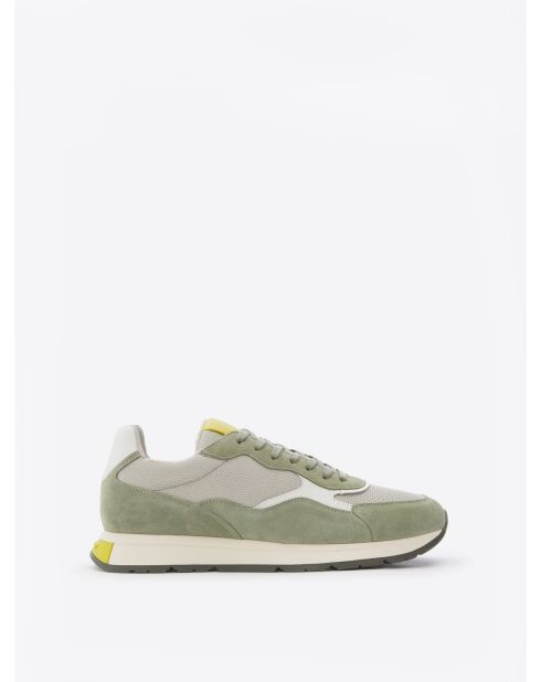 Tweekleurige lindekleurige sneakers
