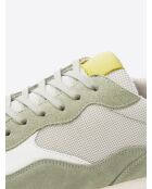 Tweekleurige lindekleurige sneakers