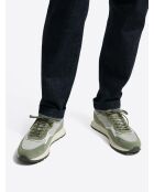 Tweekleurige lindekleurige sneakers