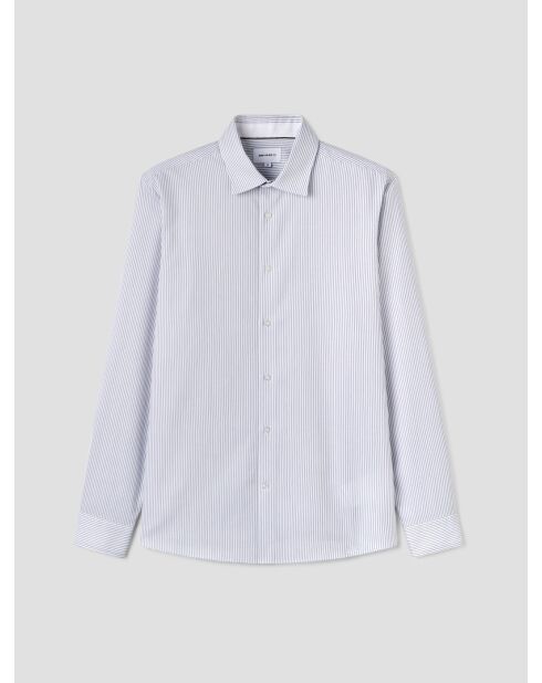 Weißes gestreiftes Slimshirt ohne Bügeln