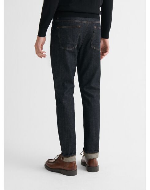 Reguläre Jeans aus rohem Denim