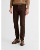 Schmale Stretchjeans in Kakaobraun