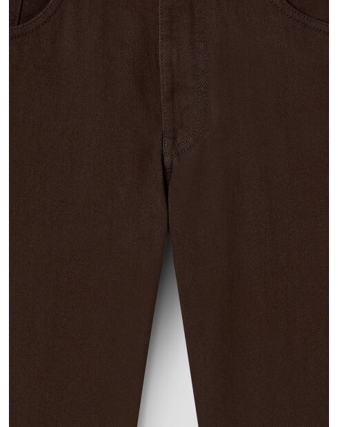 Schmale Stretchjeans in Kakaobraun