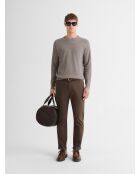 Slanke, stretchchino met elastische taille, tabak