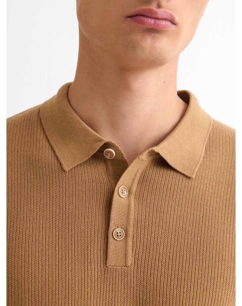 Polo col boutonné jeux de points camel