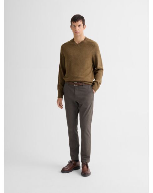 Maglione con scollo a V in misto lana nocciola