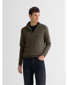 Maglione color tabacco con zip e collo a imbuto