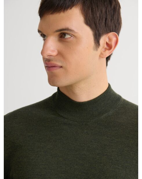 Dunkelkhakifarbener Pullover mit Trichterausschnitt aus Merinowolle