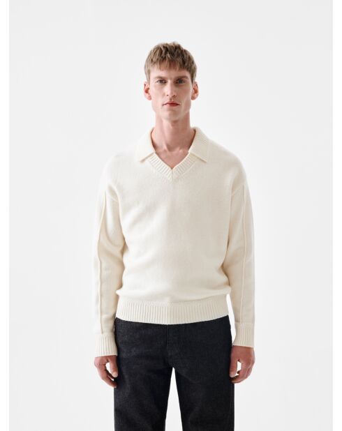 L'Atelier beigefarbener Pullover mit 2 offenen Polokragen