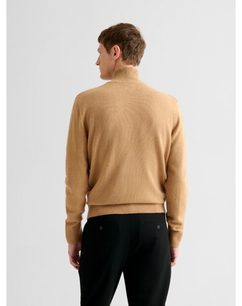 Karamellfarbener Pullover mit Stehkragen aus Wolle und Cashmere 2