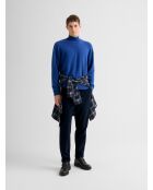 Zigeunerblauer Pullover mit Trichterausschnitt aus Wollmischung